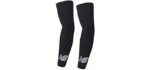 New Balance Unisex Outdoor Sports Compression Arm Sleeves, Arm Warmer, Black and White (1 Pair)