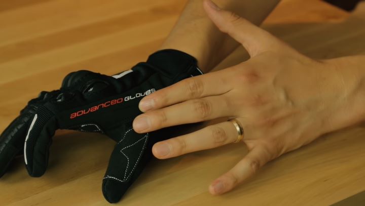 Review - Motorcycle Glove 3