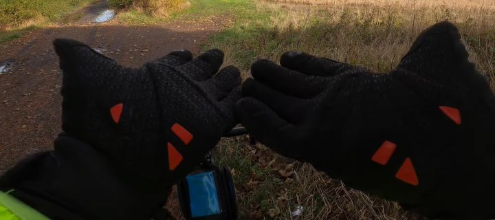 Review - Waterproof Hiking Glove 2